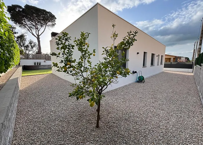 Espectacular Casa En Llagostera - Costa Brava, Con Piscina